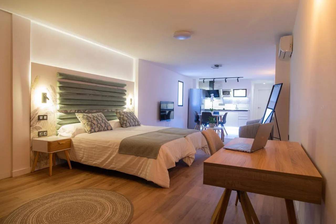 Laguna Home & Suites La Laguna  0*, La Laguna (Tenerife) Španělsko