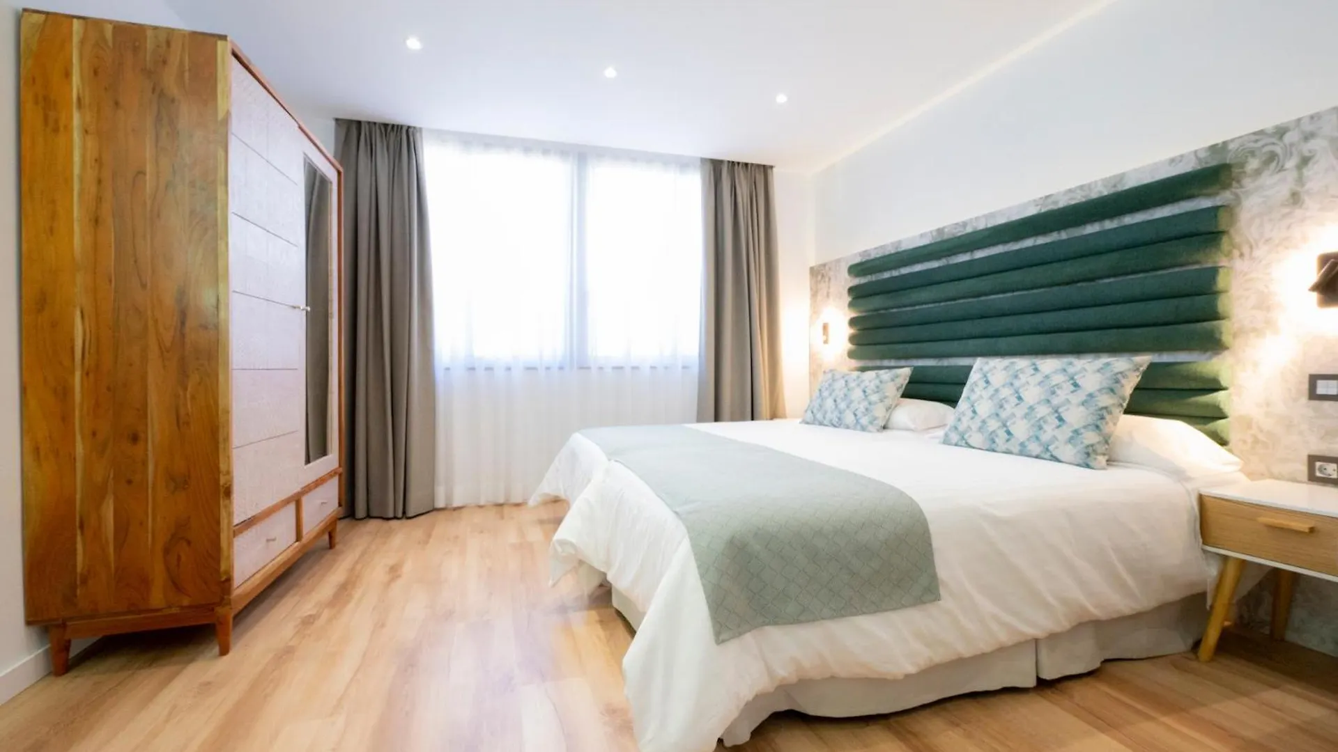 Laguna Home & Suites La Laguna  0*, La Laguna (Tenerife) Španělsko